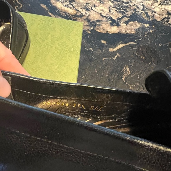 Authentic Gucci Cara Logo Moccasin Loafer - Picture 9 of 10